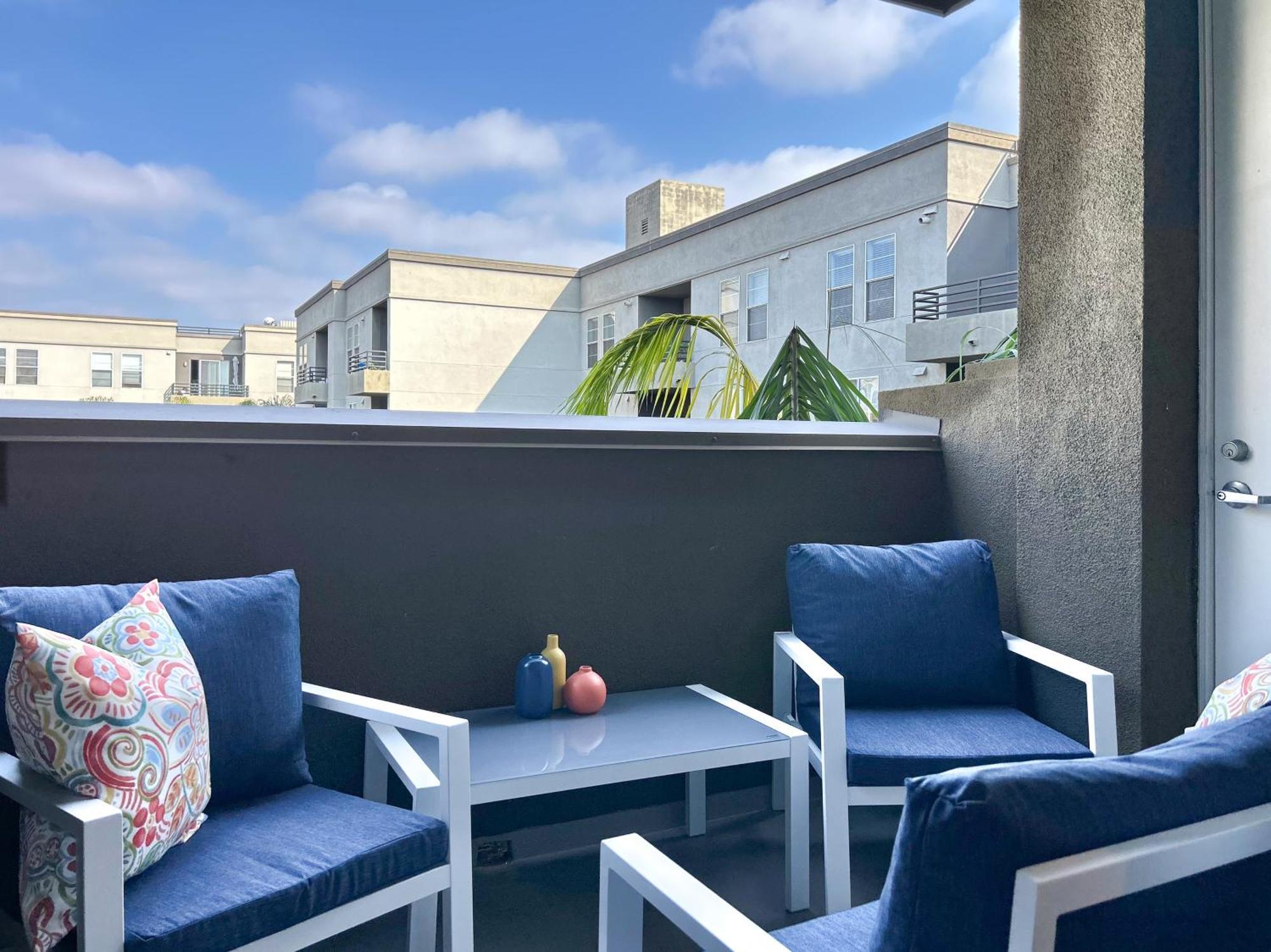 2Bd 2Ba Santa Monica Apartment With Relaxing Pool View Los Angeles Eksteriør bilde